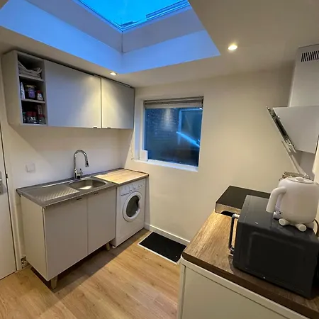 公寓 Qudi's Tiny House 诺德韦克