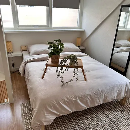 Qudi's Tiny House Apartament *